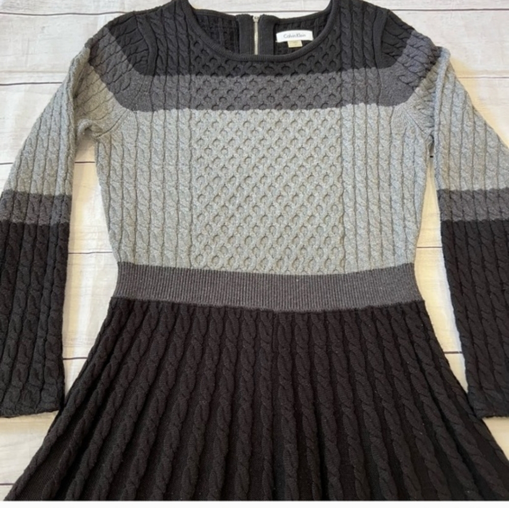 Calvin KLEIN SWEATER‎ DRESS SIZE SMALL